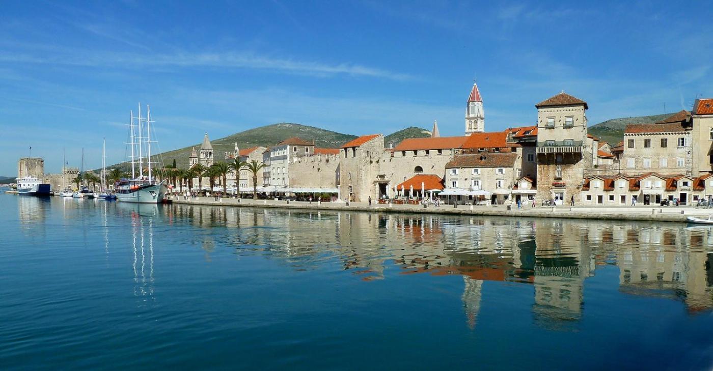 Apartments Brico - Heated Pool Trogir Exterior photo