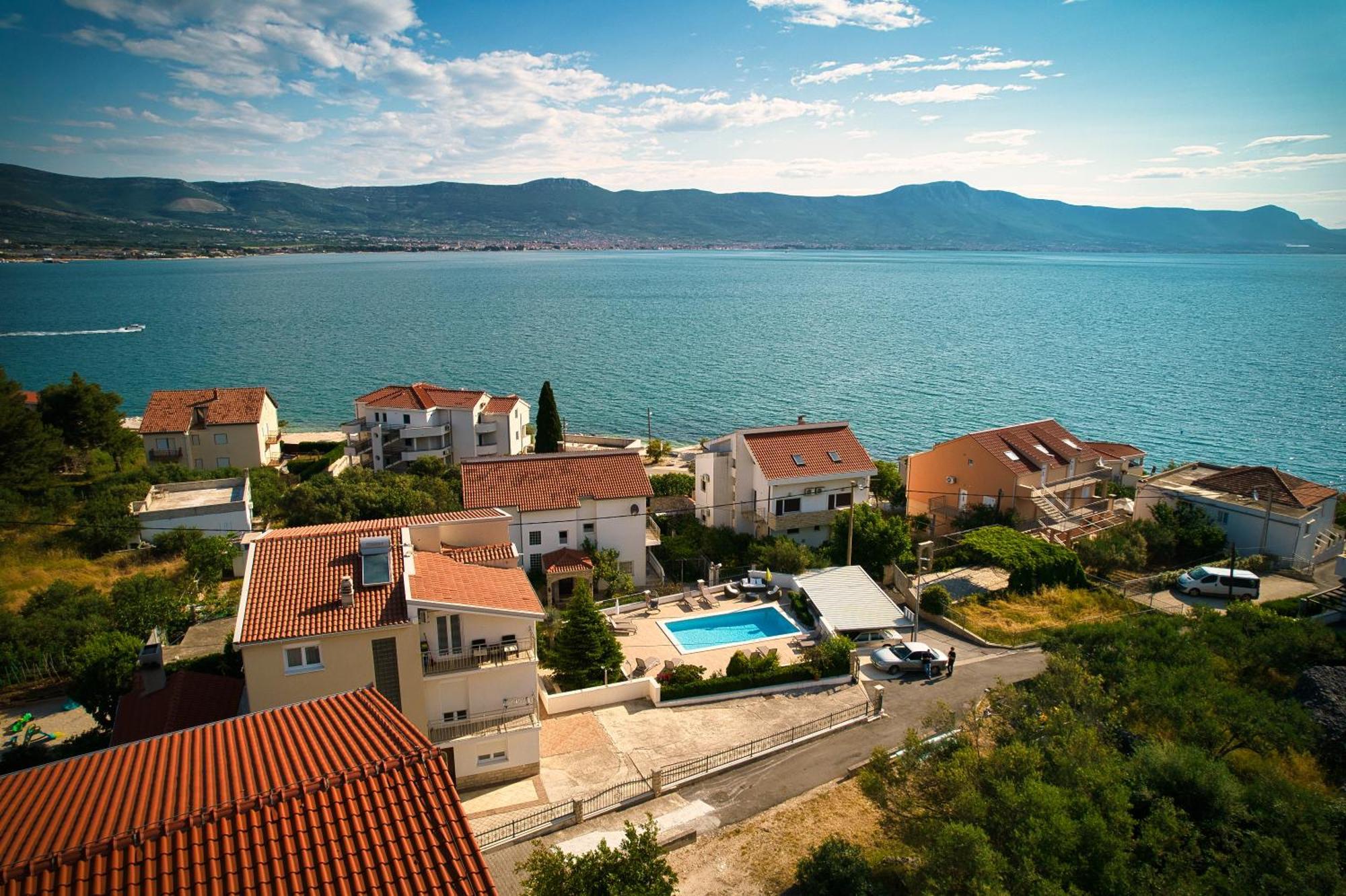 Apartments Brico - Heated Pool Trogir Exterior photo