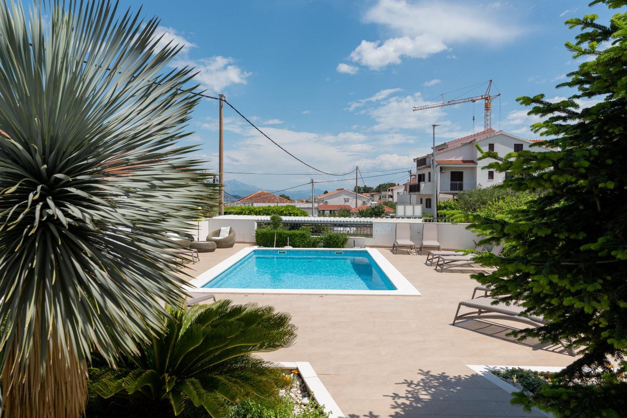 Apartments Brico - Heated Pool Trogir Exterior photo