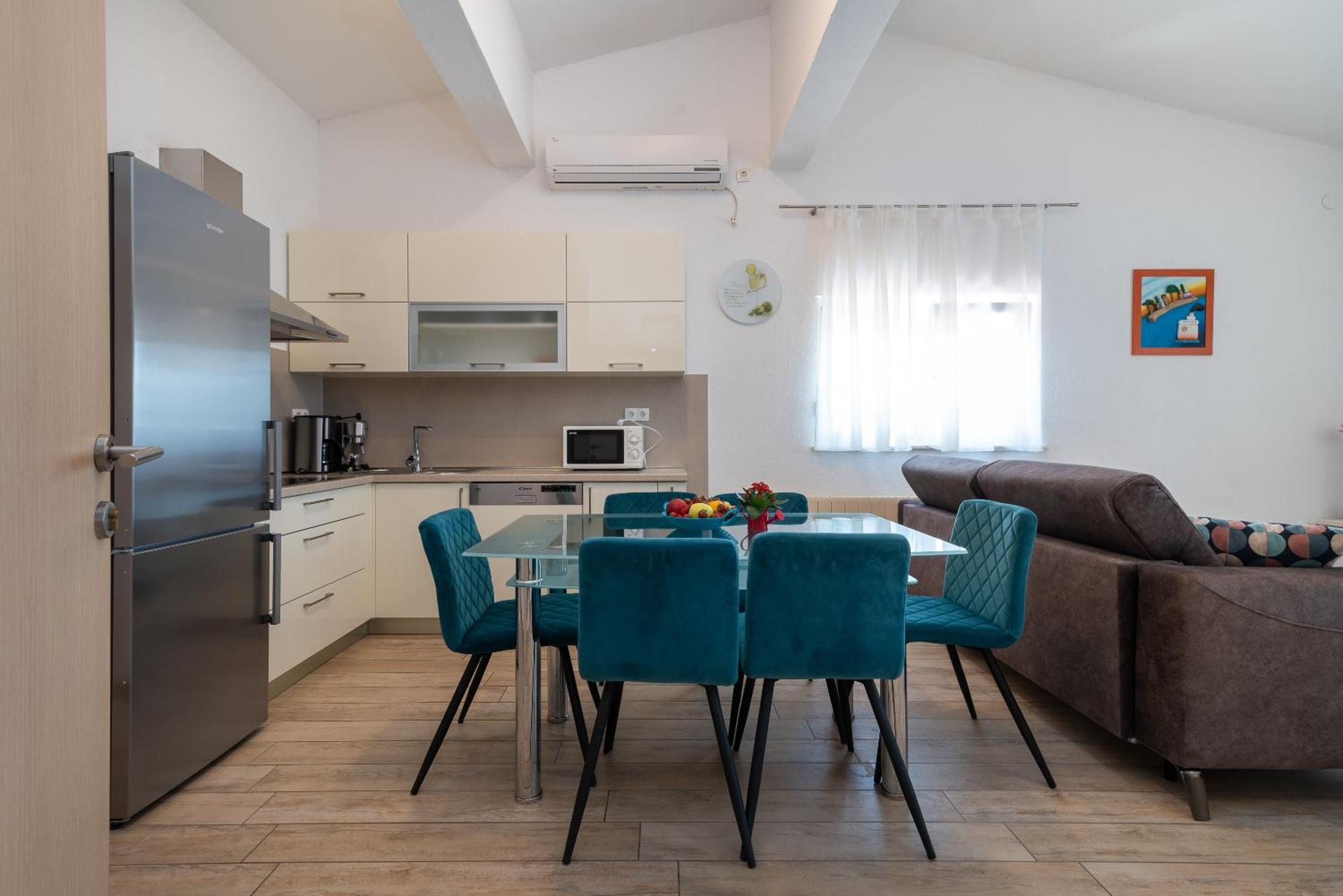 Apartments Brico - Heated Pool Trogir Exterior photo