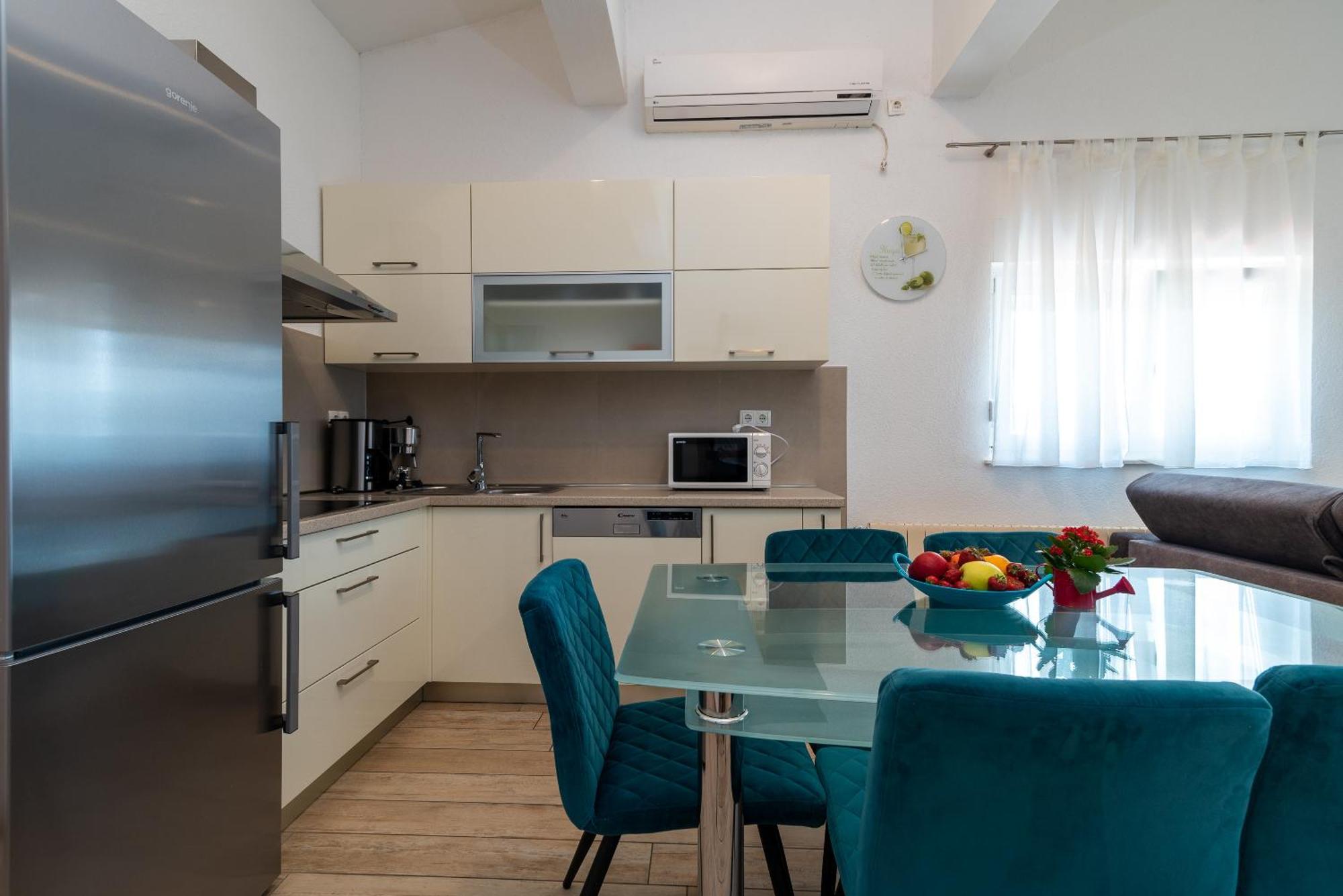 Apartments Brico - Heated Pool Trogir Exterior photo